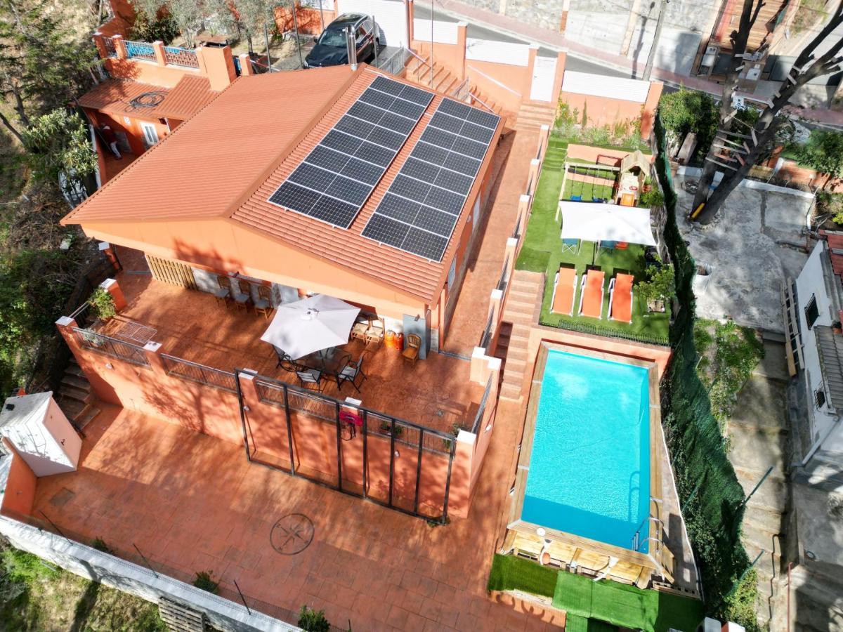 Relax House Barcelone Villa Сант Естеве Сесровирес Екстериор снимка