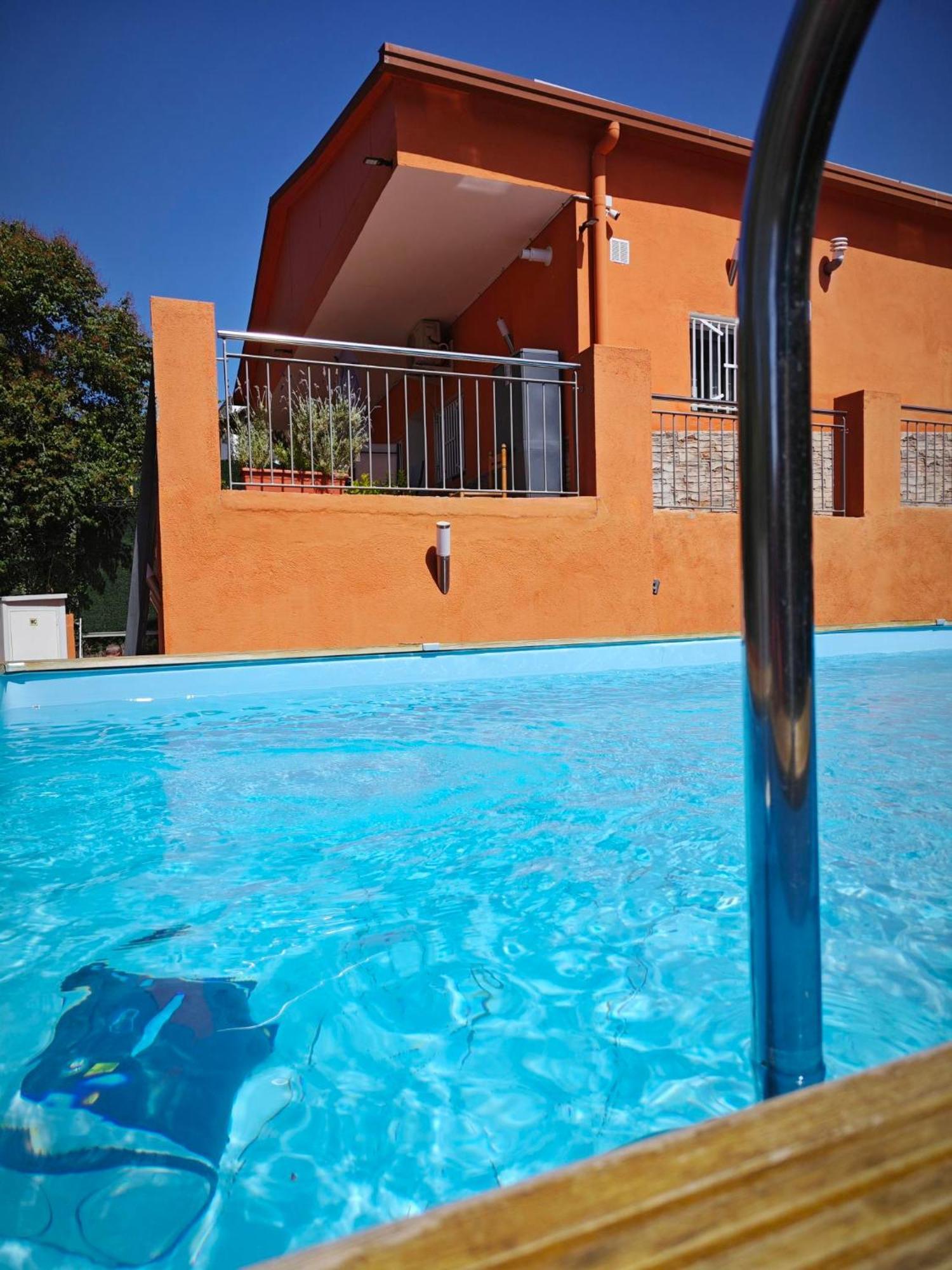Relax House Barcelone Villa Сант Естеве Сесровирес Екстериор снимка